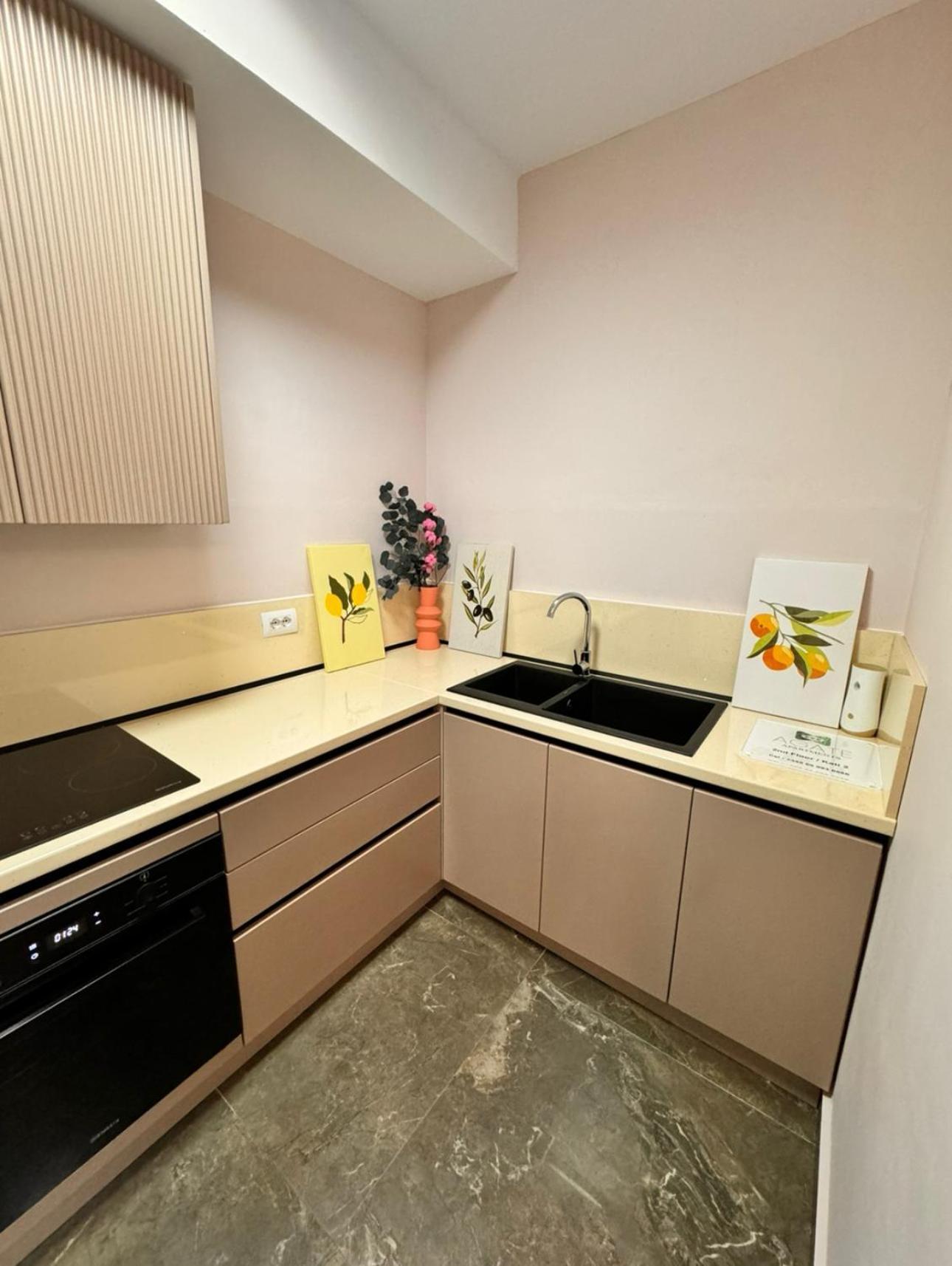 Agate City Center Apartment Τίρανα Εξωτερικό φωτογραφία