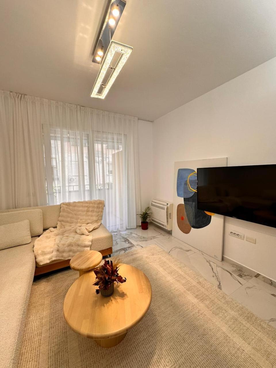 Agate City Center Apartment Τίρανα Εξωτερικό φωτογραφία